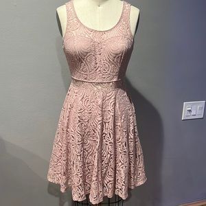 Lace Dress with lining
